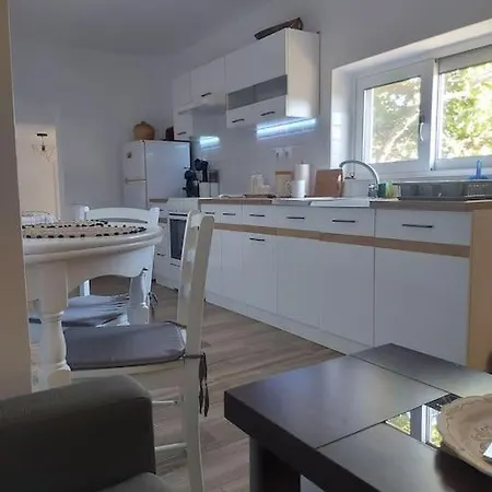 Houlia Home Διαμέρισμα Με Δωρεάν Χώρο Στάθμευσης Stenies Exterior photo