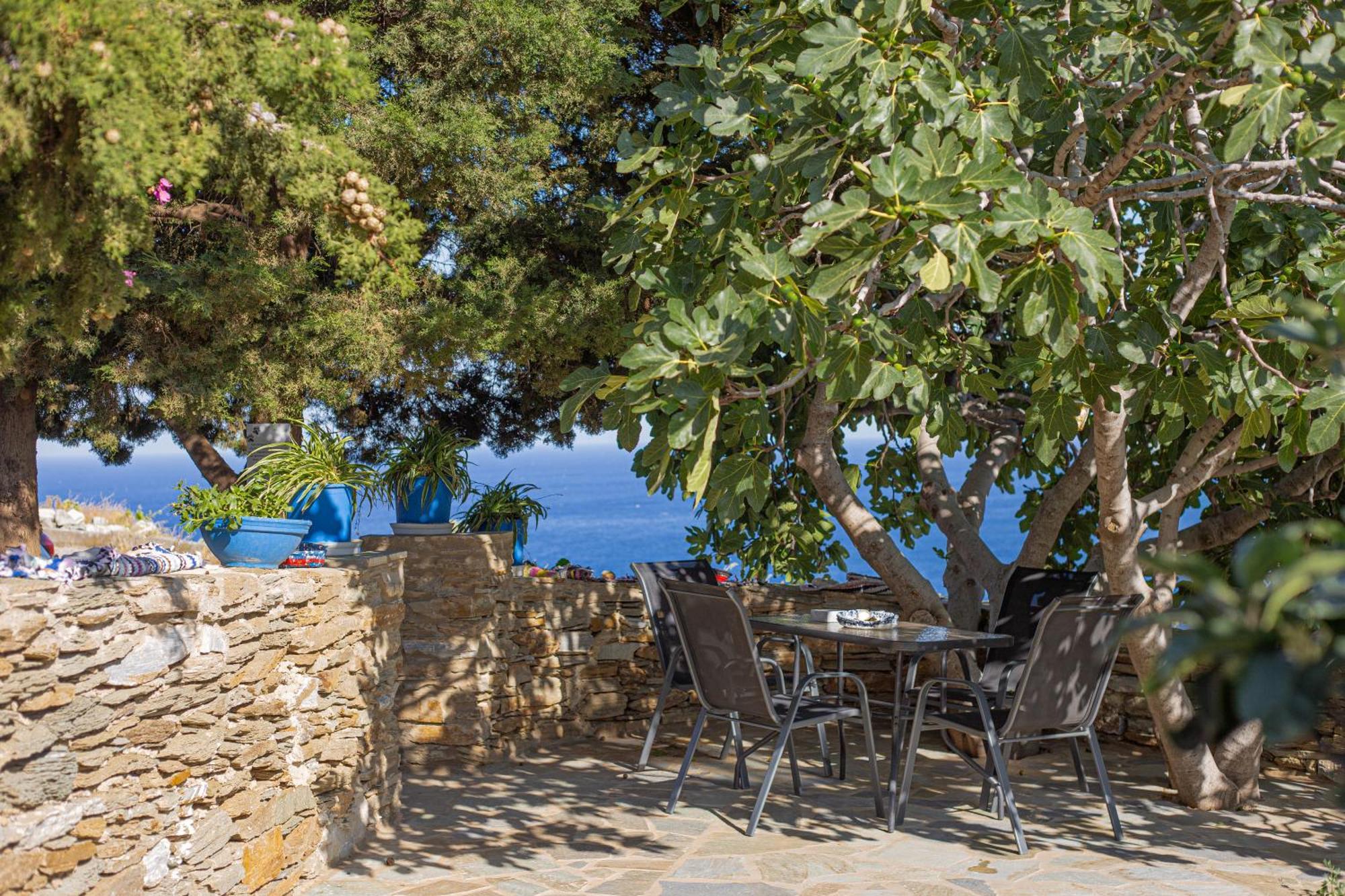 Houlia με δωρεάν χώρο στάθμευσης Stenies